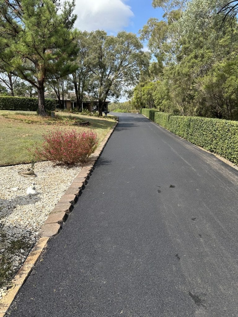 Asphalt residential driveway – Cranebrook NSW