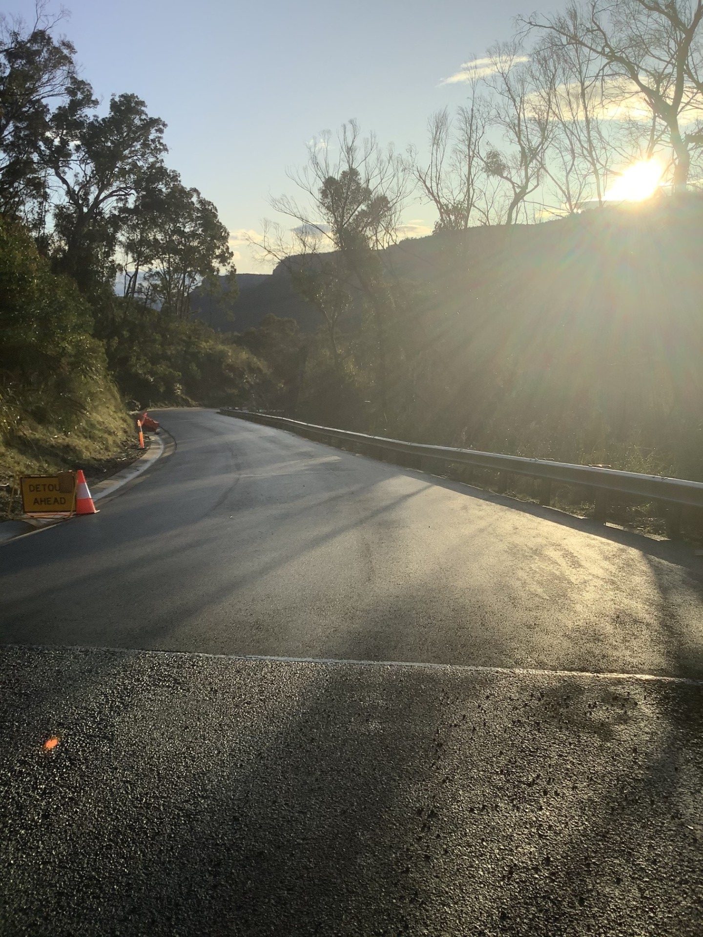 Land slip repairs to asphalt roadway, 500 tonnes inclusive of base course and wearing course layers – Wolgan Valley NSW
